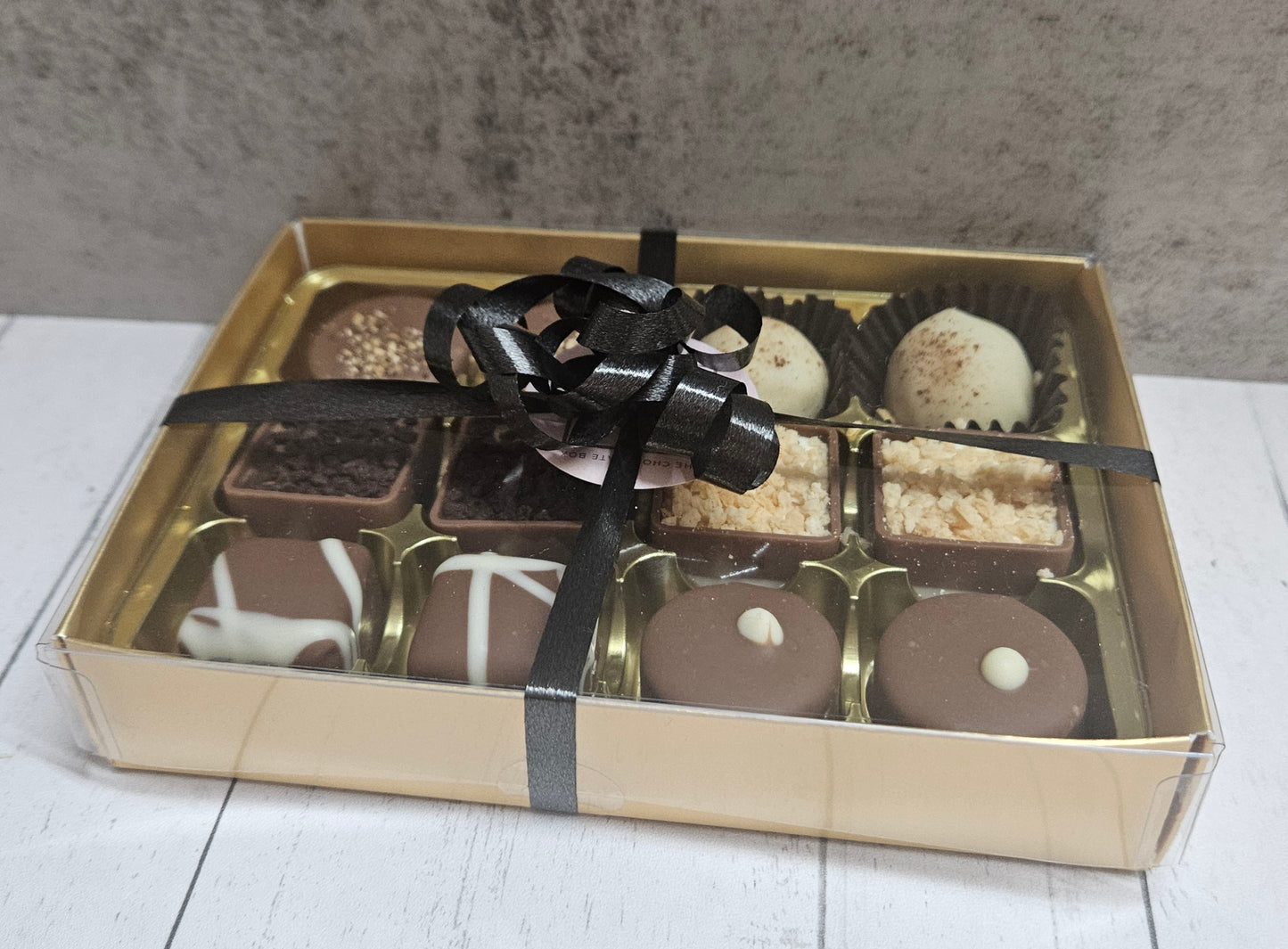 Mixed Chocolate Selection, No Alcohol & No Nuts, 220g