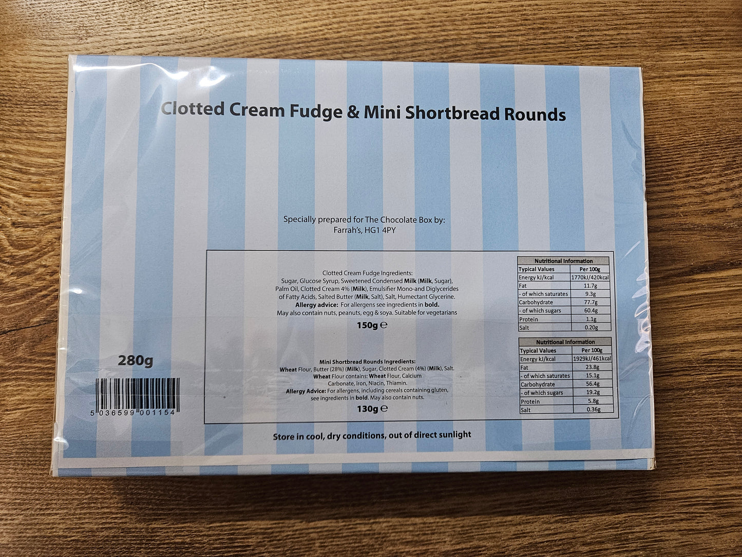 Holmfirth Clotted Cream Fudge & Mini Shortbread Rounds 280g