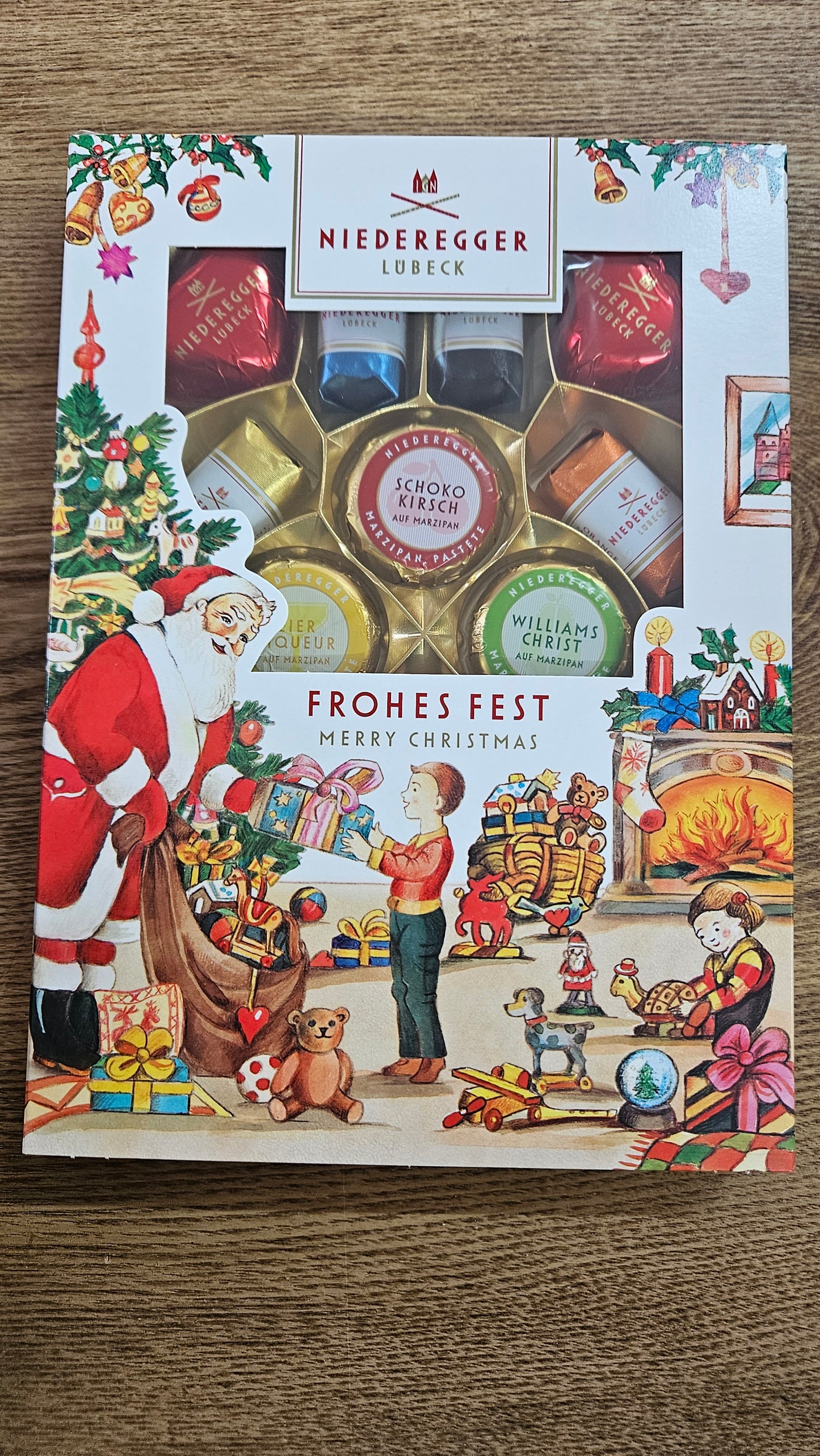 Niederegger Marzipanerie - a selection of assorted marzipan treats 206g with a Christmas sleeve (can be removed)